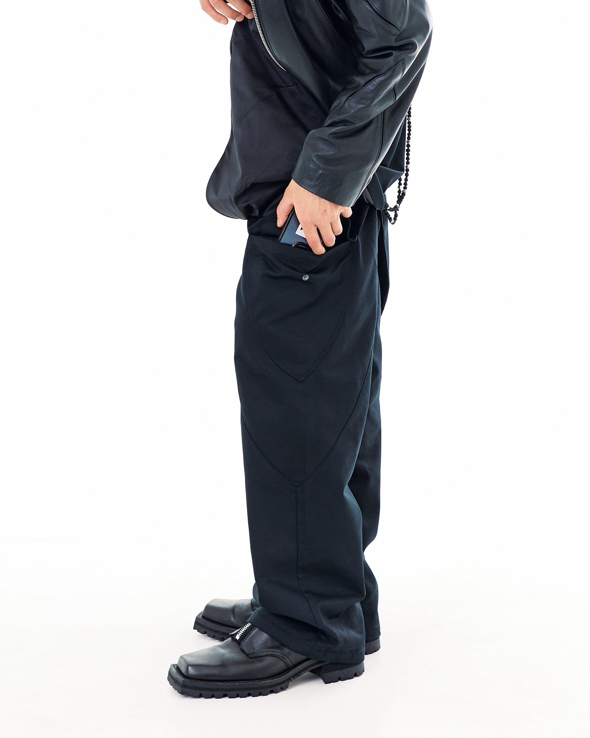Hasaka Cargo Pants